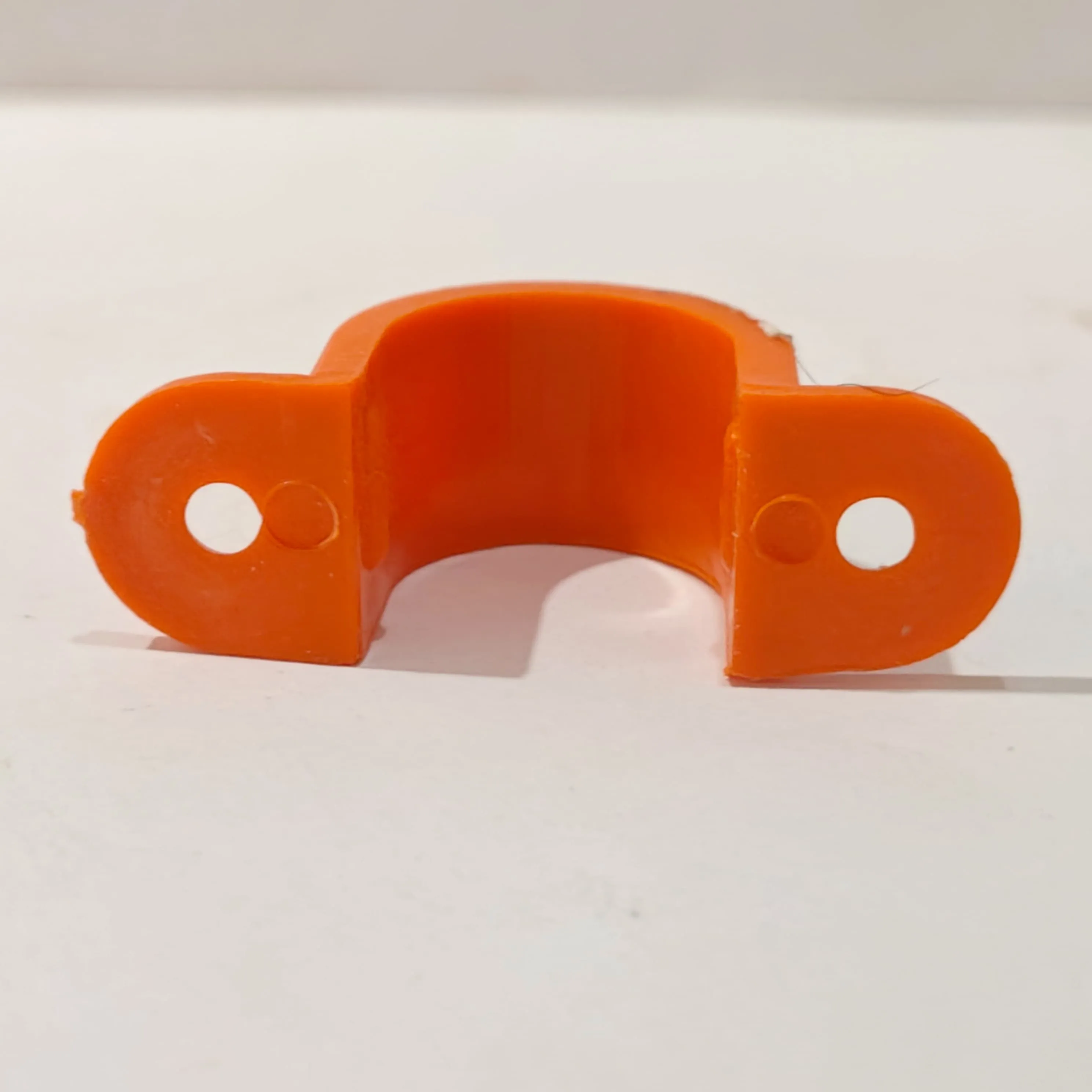 Abrazadera 20mm conduit