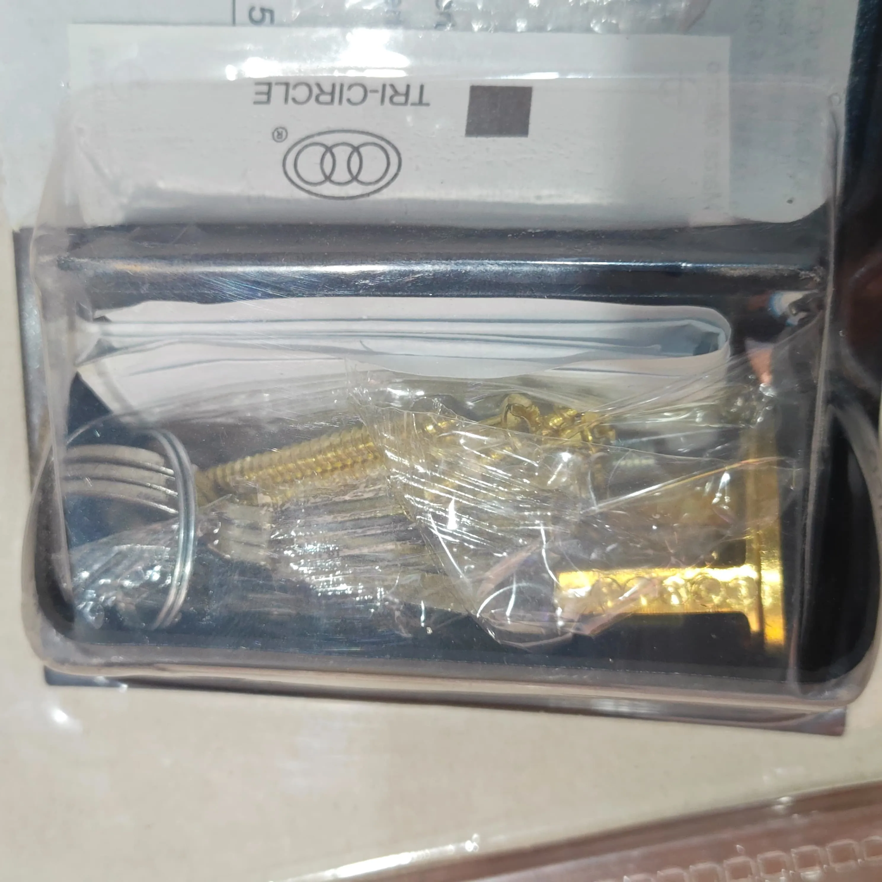 Cerradura Sobreponer para puertas 30a45mm (Chapa exterior)